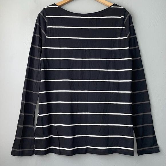 Gap Size Medium Black White Striped Knit Lightweight Tee Top Dark Coastal Prep - Picture 4 of 10